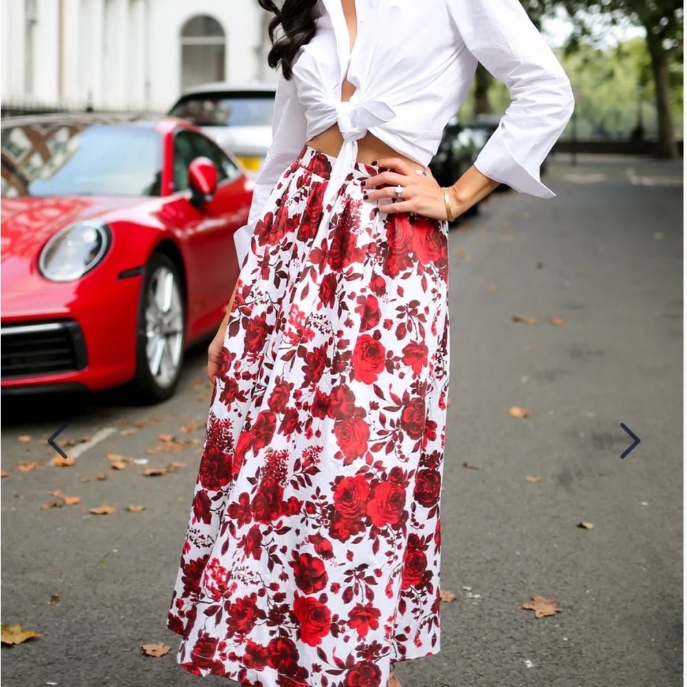 Everyone Loves the Weekend Kensington Skirt - Picture 2 of 4